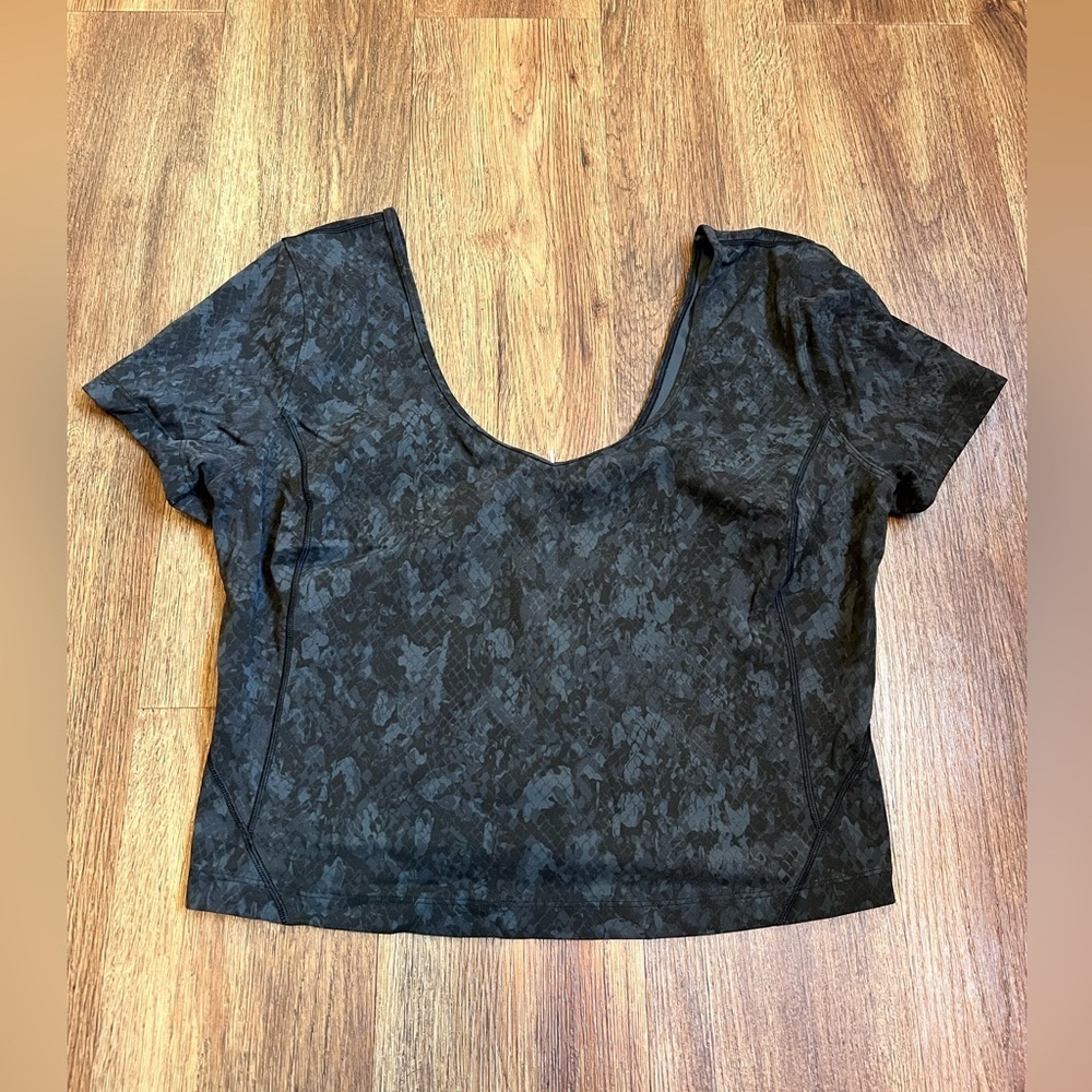 Lululemon Women's Tank Top, Size 10 Align Nulu Yoga Crop Black And Gray